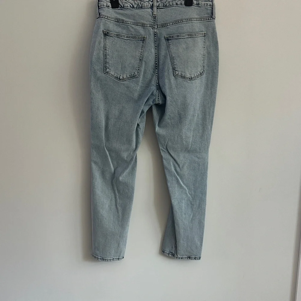 Universal Thread High Rise Light Blue Jeans - Picture 3 of 3